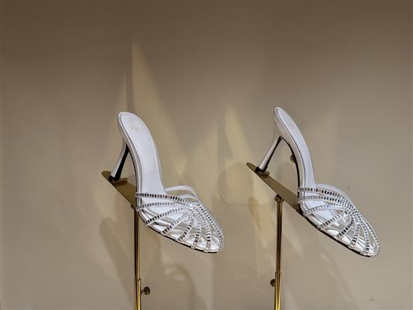 20251128101325254 300